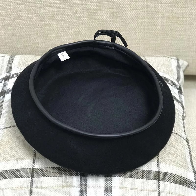 Berete CH-15503 - Melna / M